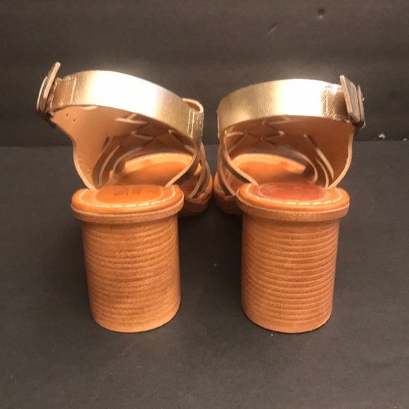 ⭐️ Bella Vita Gold Leather Slingback - Picture 6 of 12